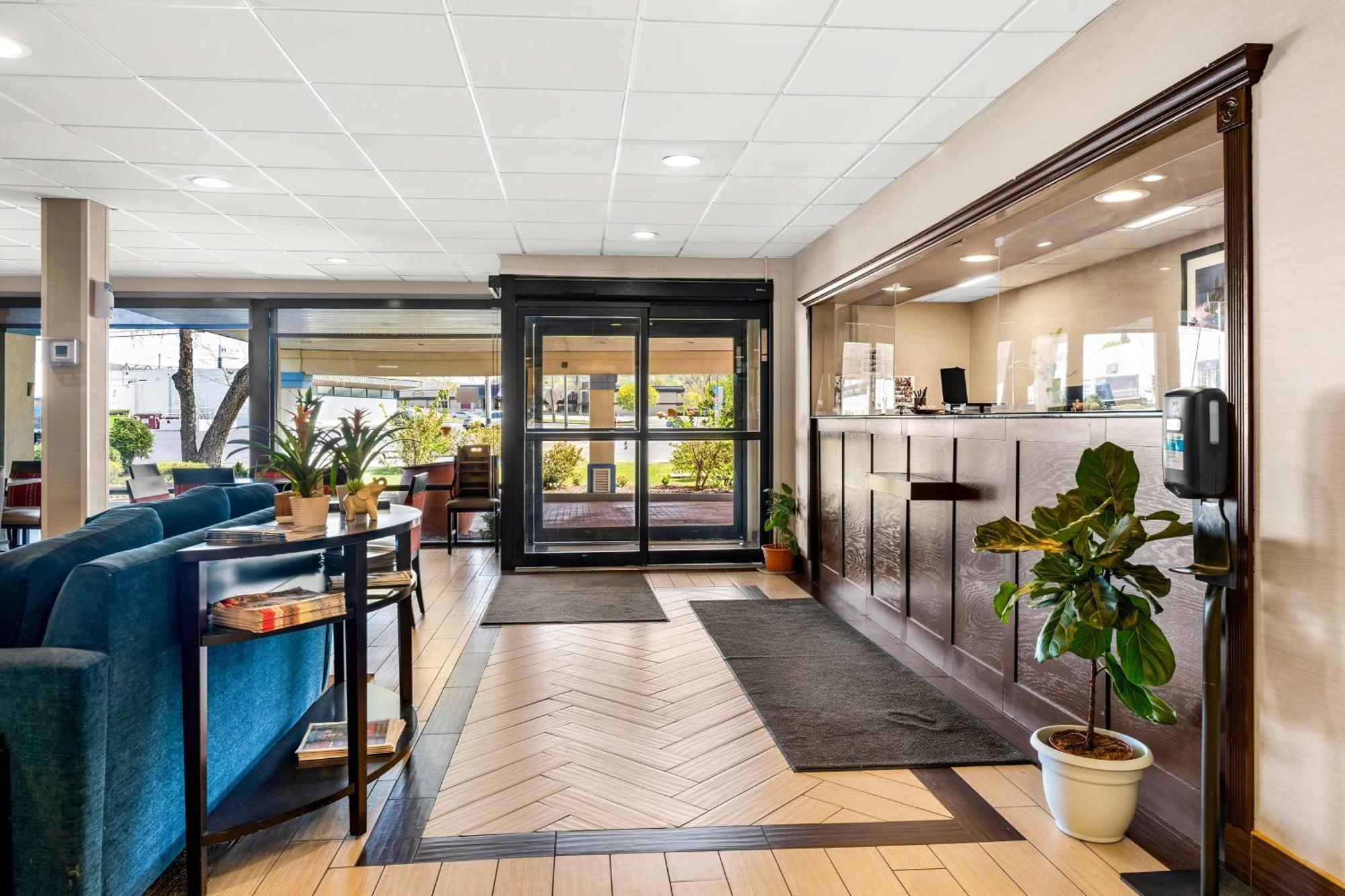 Surestay Plus By Best Western Reading North Zewnętrze zdjęcie